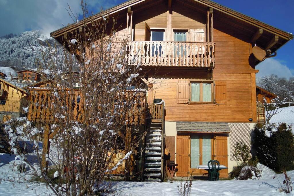 A4 Km De Megeve Tres Joli Studio Avec Jacuzzi ,Vue Sur Les Montagnes Au Calme Praz-sur-Arly Exteriör bild