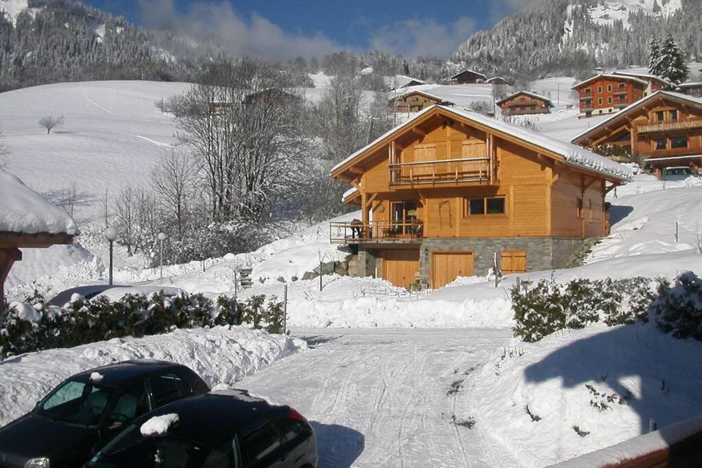A4 Km De Megeve Tres Joli Studio Avec Jacuzzi ,Vue Sur Les Montagnes Au Calme Praz-sur-Arly Exteriör bild
