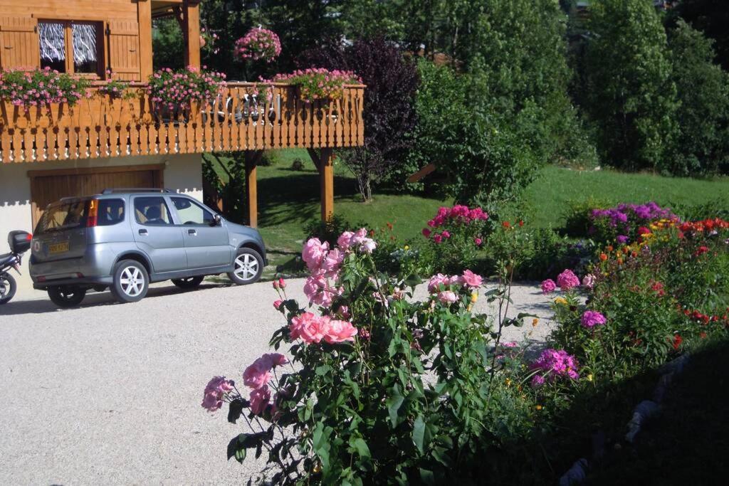 A4 Km De Megeve Tres Joli Studio Avec Jacuzzi ,Vue Sur Les Montagnes Au Calme Praz-sur-Arly Exteriör bild